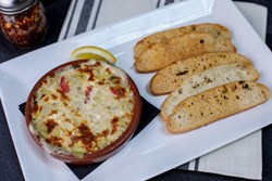 Famous Spicy Artichoke Dip Ⓥ